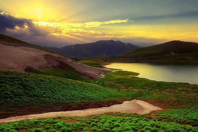 اكوتوریسم و طبیعت‌گردی تفریحی/ عیسی عزیزنژاد