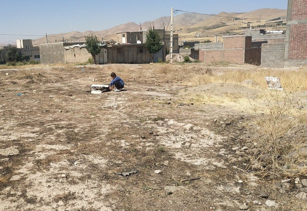 سیمای تکیده محله «قه وه خ» سقز