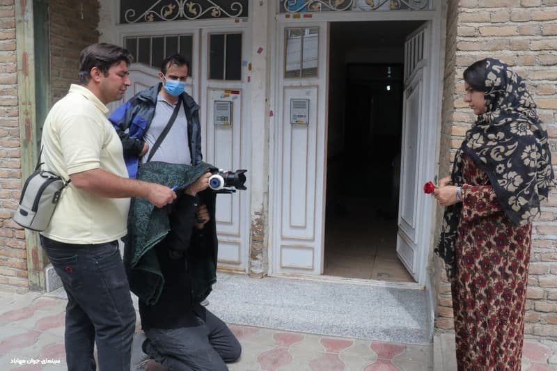 فیلم کوتاه «باران های پشت شیشه» در سینما جوان مهاباد تولید شد