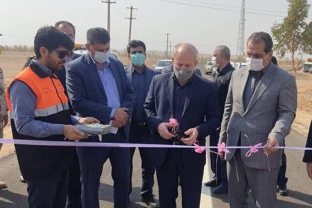 بهره‌برداری از راه‌ روستایی «دول گل» مهران  در آخرین روز هفته دولت