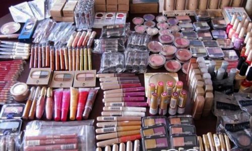 ۹۰ درصد محصولات آرایشی قاچاق، تقلبی هستند