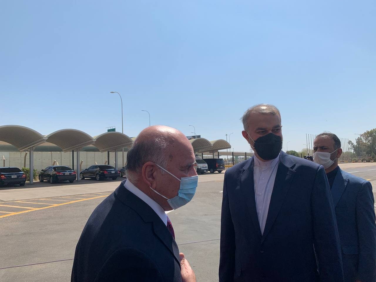 Iran and Iraq foreign ministers discuss ties, recent Baghdad summit