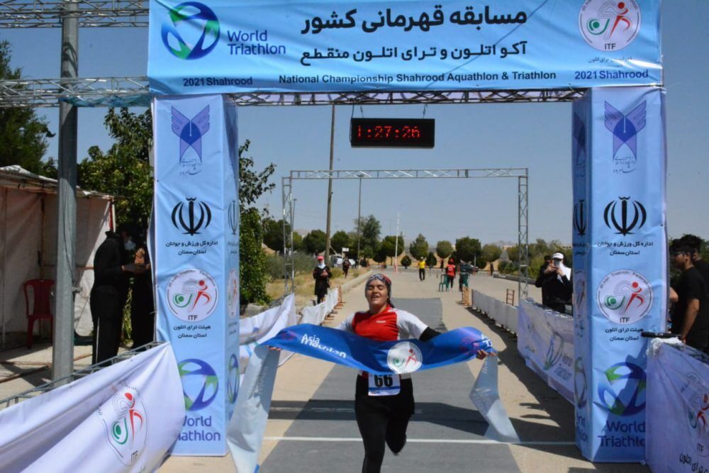 ورزشکار آذربایجان‌غربی قهرمان سه گانه زنان کشور شد