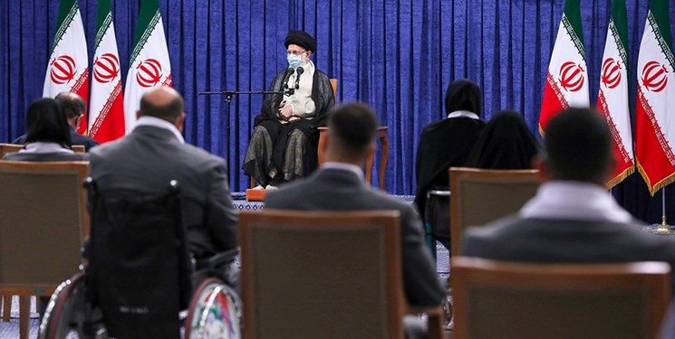 رهبر انقلاب: وضعیت اشتغال و معیشت قهرمانان ورزشی  مورد توجه قرار گیرد