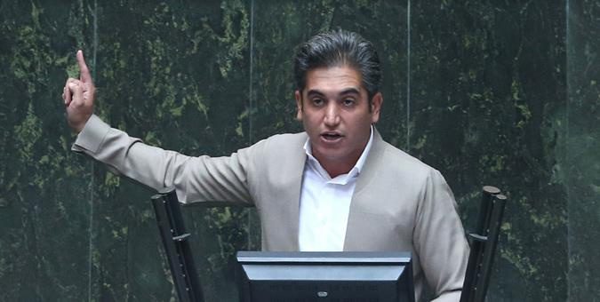 روز پرکار نماینده سنندج، دیواندره و کامیاران برای یکسان سازی حقوق بازنشستگان/  فتحی با یکصد امضاء لایحه یکسان سازی حقوق بازنشستگان را فعال کرد