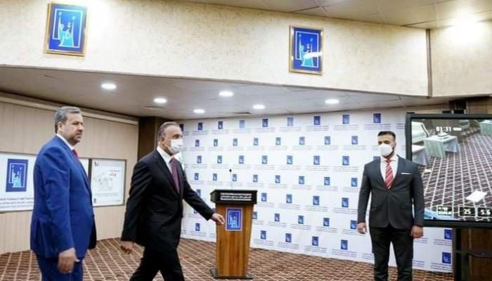 توییت کاظمی پس از دادن رأی: آینده در گرو مشارکت شهروندان در انتخابات است