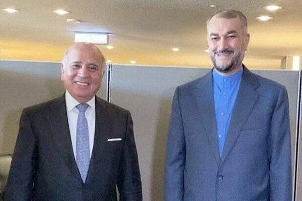 Iranian FM congratulates his Iraqis counterpart on successful parliament election