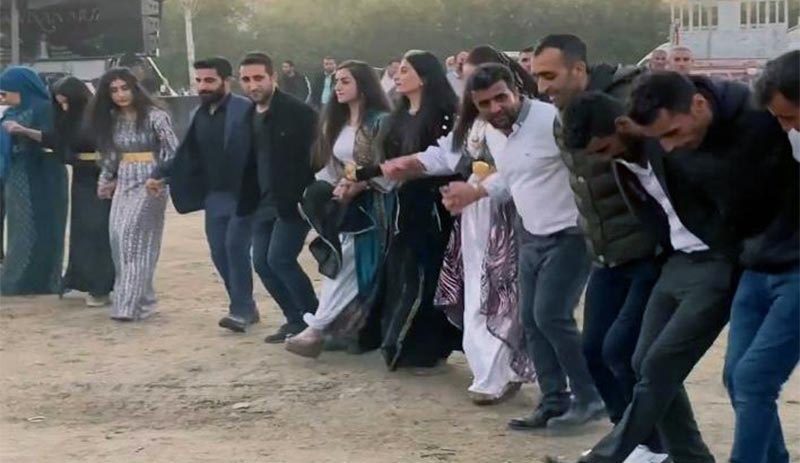 حمله پلیس به مراسم عروسی در آنکارا به دلیل پوشیدن لباس کردی