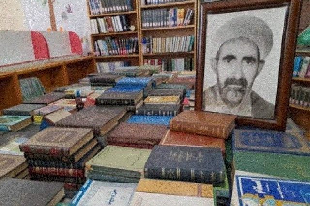 خیر ماکویی ۲ هزار جلد کتاب نفیس را به کتابخانه های شهر اهدا کرد