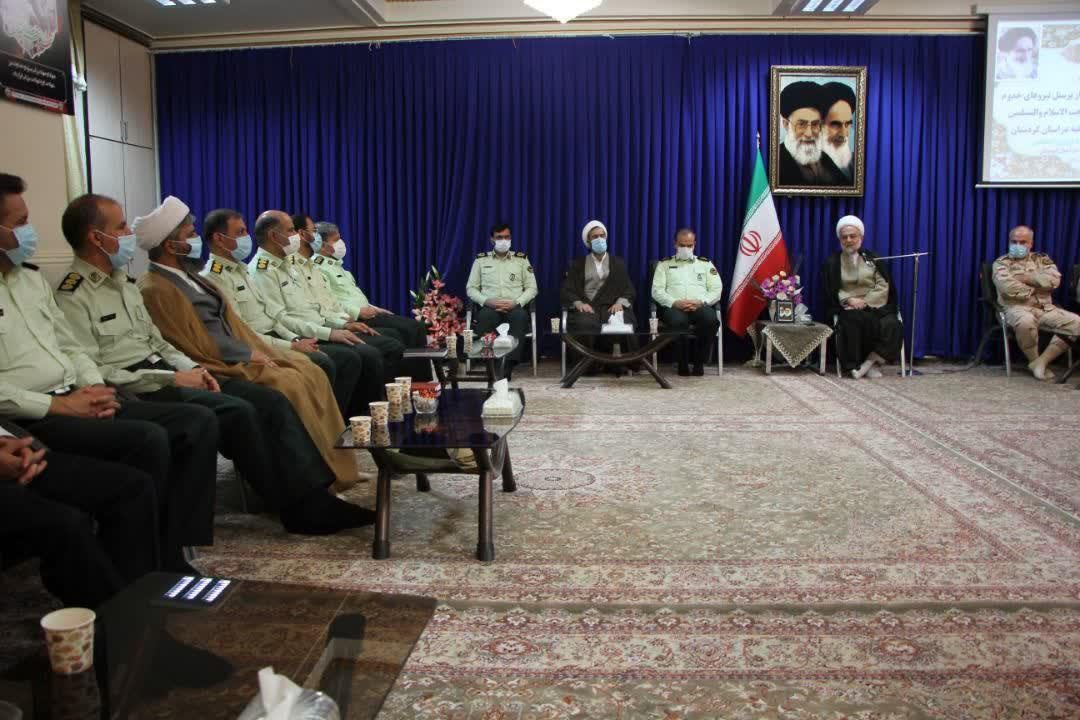 نیروی انتظامی در نحوه رفتار و برخورد با مردم مراقبت بیشتری داشته باشد