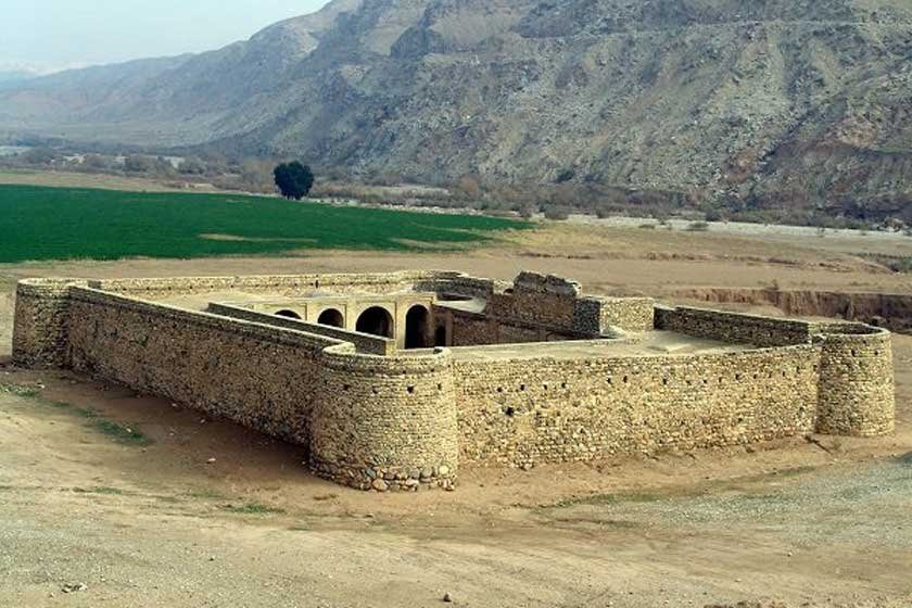 قلعه کنجان‌چم ایلام به بخش خصوصی واگذار شد