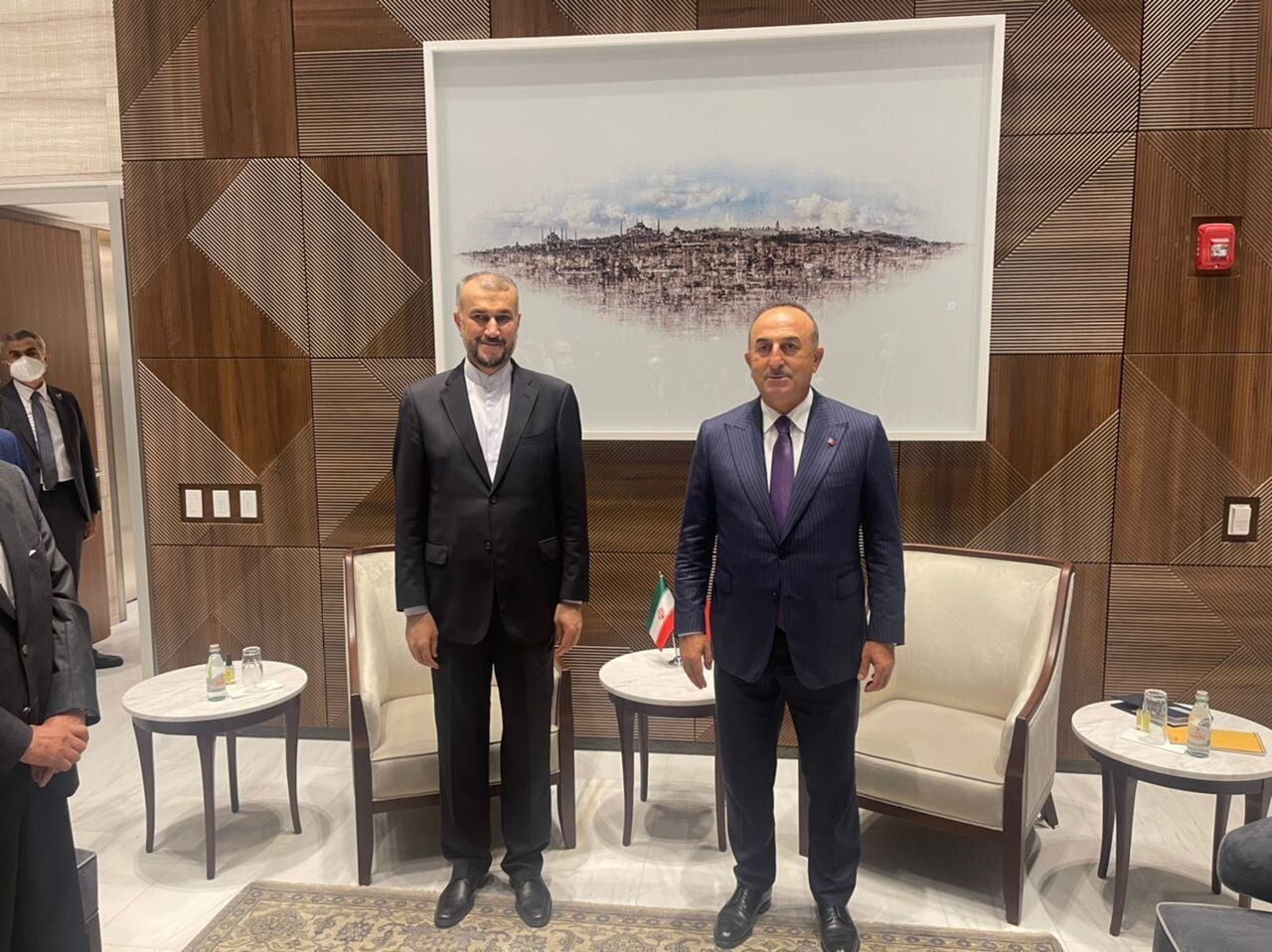 Iran, Turkey FMs hold talks on phone