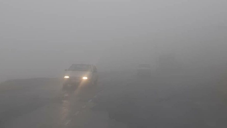 جاده های کردستان مه آلود است/رانندگان احتیاط کنند