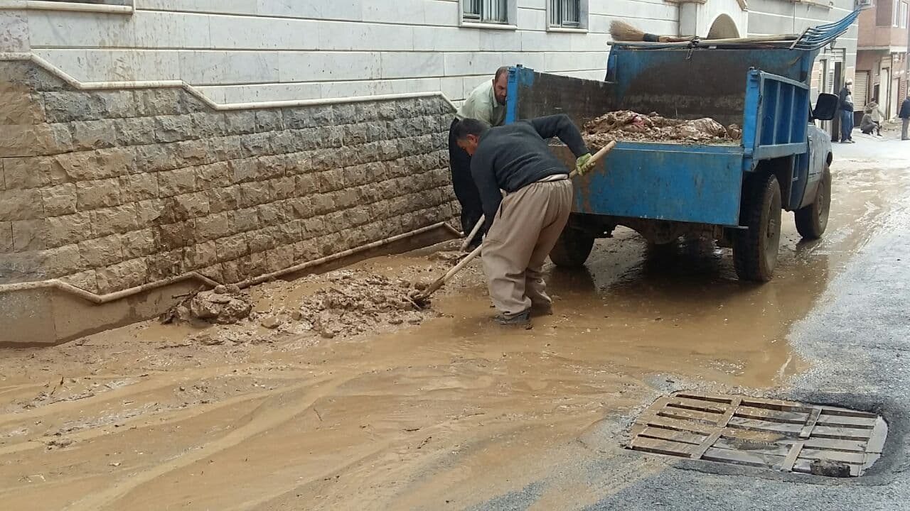 افزایش خسارات سیلاب در مهاباد/ ٥٠ واحد مسکونی دچار آبگرفتگی شدند