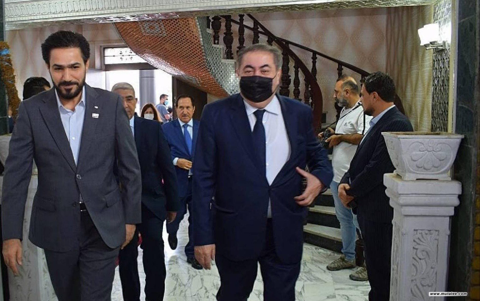 دیدار هوشیار زیباری با رئیس هیئت مذاکره کننده جریان صدر