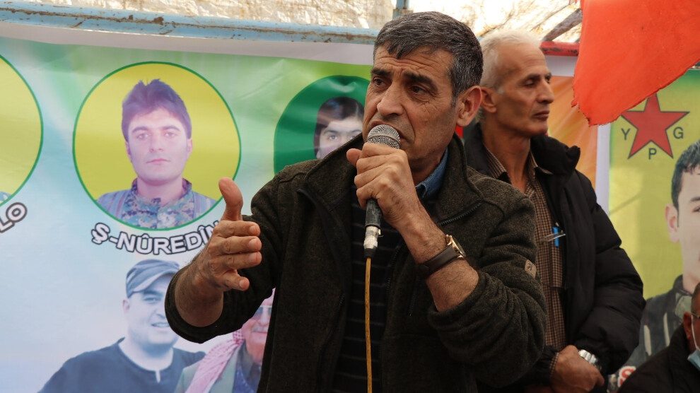 ما با هر گروه و نیرویی که شروط ما را بپذیرد و مدیریت خودگردان را به رسمیت بشناسد وارد مذاکره می‌شویم