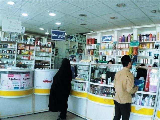 قیمت دارو به روز حساب می شود/نرخ روی جلد معیار نیست