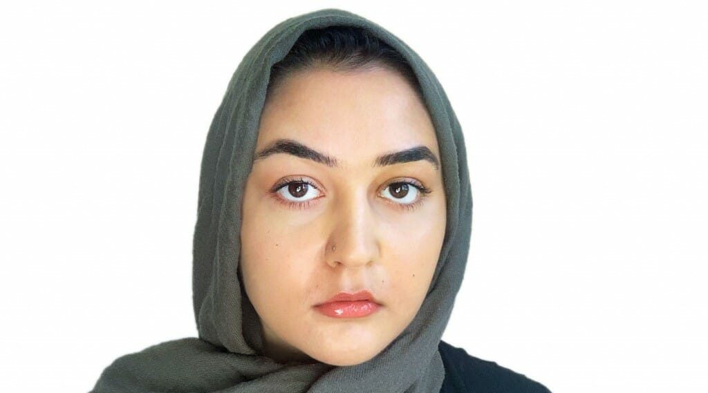 شاعر جوان کُردی که قلب آمریکایی ها را تسخیر کرده است