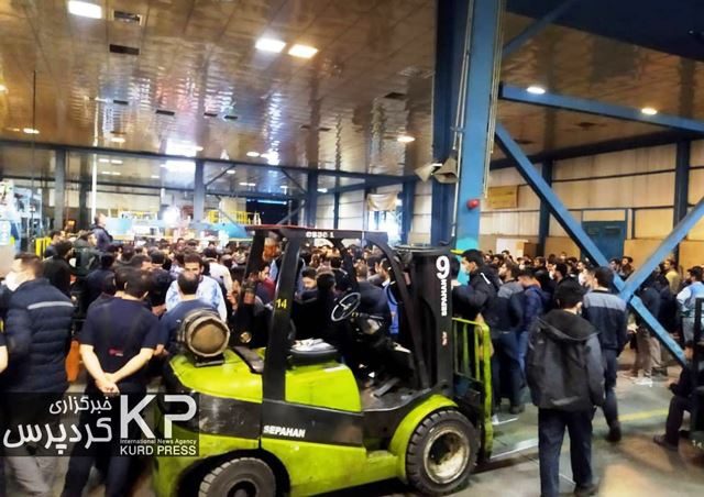 لاستیک های تولید شده در بارز چطور «قاچاق» شد؟/ بارز کردستان نیازمند نجات از ویرانی