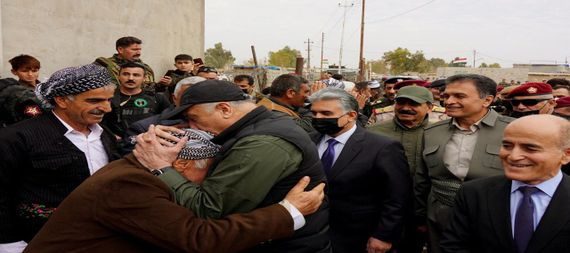 دیدار مصطفی کاظمی با اهالی روستای لهیبان در مخمور
