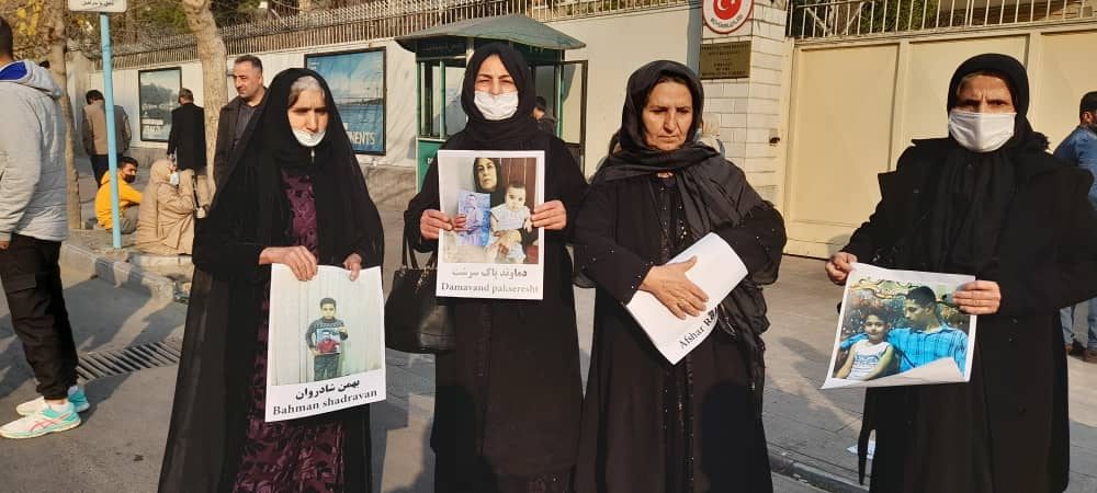 نماینده HDP خواستار پیگیری وضعیت 9 جوان کرد پاوه ای و سردشتی اسیر ارتش آزاد سوریه شد