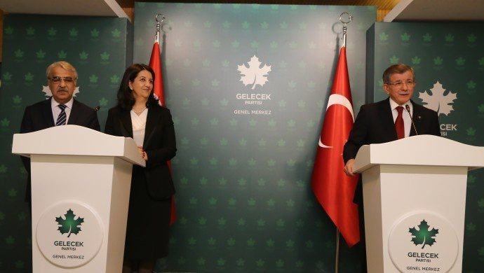دیدار رؤسای HDP با احمد داوود اوغلو رئیس حزب آینده