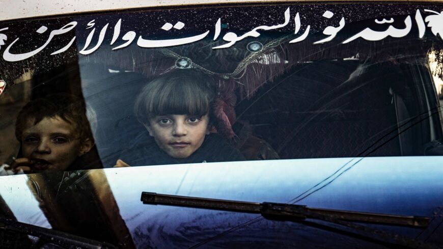 Kurdish leaders say poverty ‘biggest threat’ as it drives Syrians into arms of Islamic State / Amberin Zaman