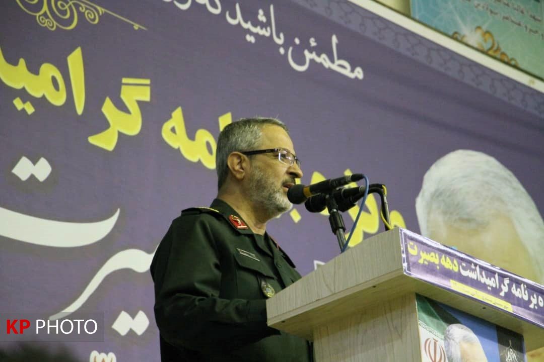 برخی‌ها در خردادماه 88 خواستند کام مردم را تلخ کنند