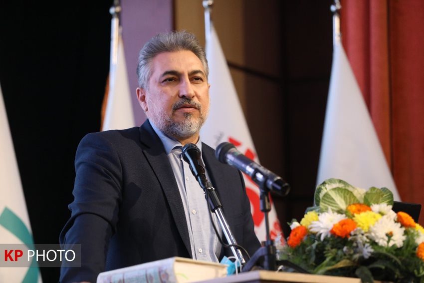 ارتقای شاخص های بهداشتی و درمانی حق مردم  کردستان است