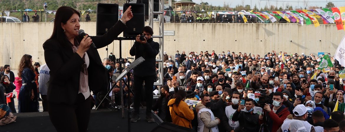 حکومت نمی تواند حزبی را که 6 میلیون رأی دارد به آسانی منحل کند