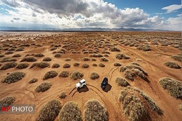 اجرای طرح «بادشکن غیر زنده» در حاشیه دریاچه ارومیه