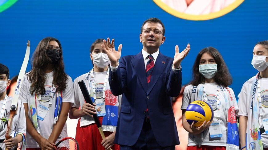 Erdogan accused of criminalizing opposition ahead of critical polls / Sibel Hurtas