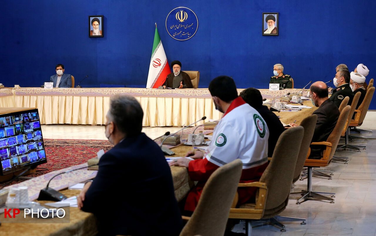 رئیسی: اعضای ستاد کرونا و متخصصان با طرح نظرات شخصی جامعه را ملتهب نکنند