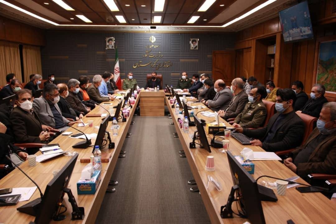 تجهیزات سپاه برای بازگشایی معابر و خیابان‌ها به کمک شهرداری سنندج آمد