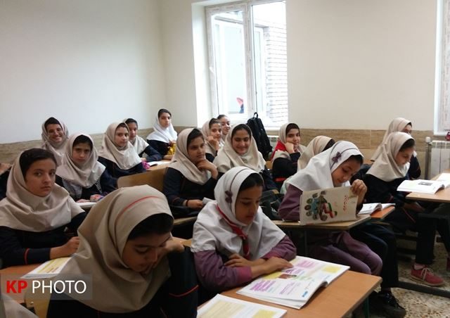 هشدار افزایش تارکین تحصیل در «مالوجه»/آسیبی به نام «کودک همسری»