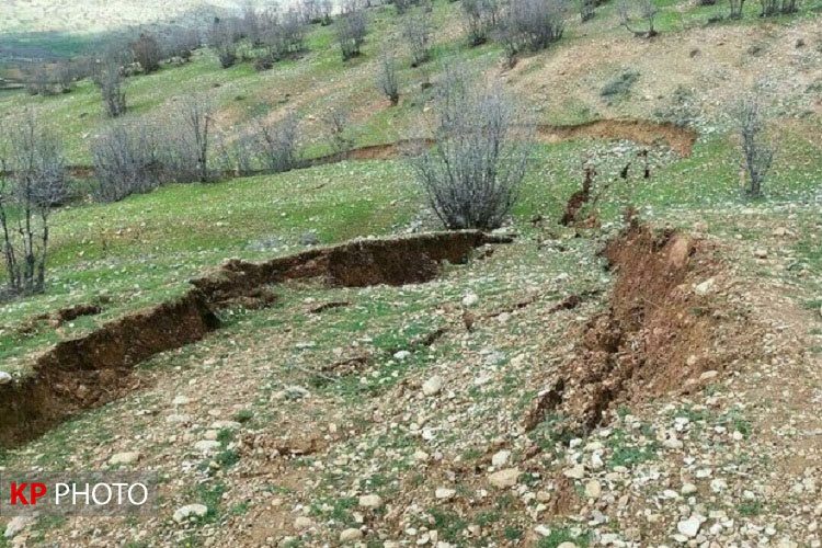 رانش ٢ روستای مرزی چالدران را تهدید می کند