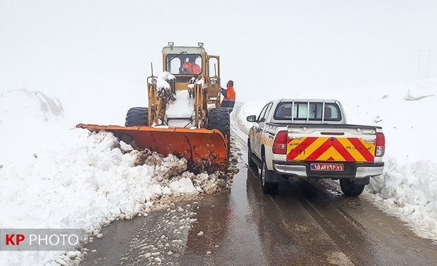 راهداران محورهای مهاباد به بوکان و پیرانشهر را بازگشایی کردند