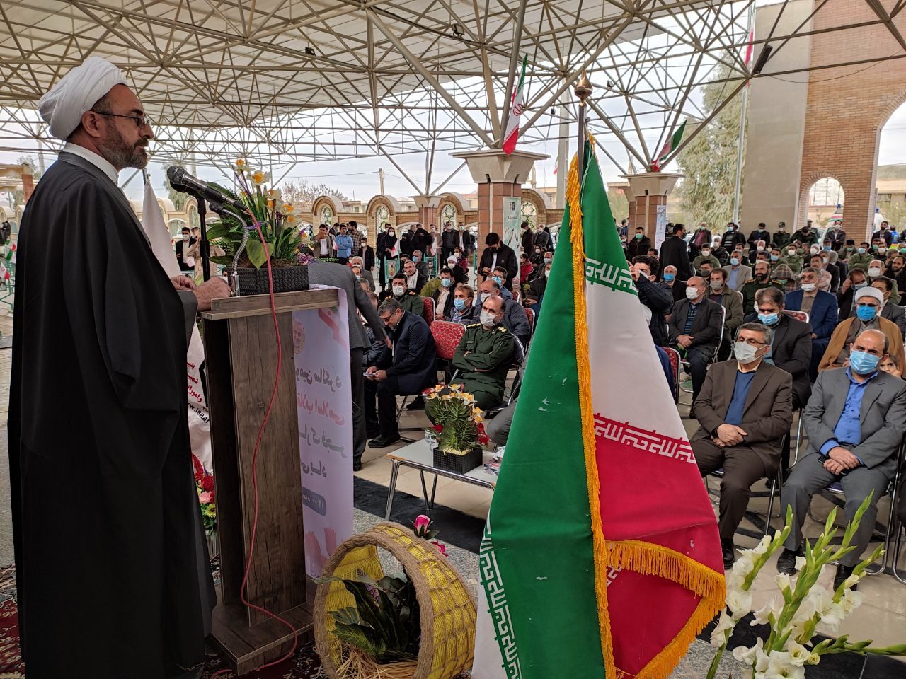هشدار امام جمعه ایلام در خصوص شکل گیری نفاقی جدید در جامعه