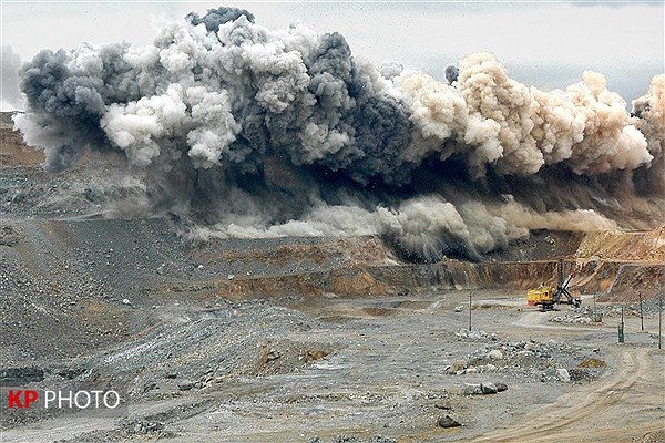 استاندار آذربایجان‌غربی بر استفاده حداکثری از ظرفیت معادن تاکید کرد