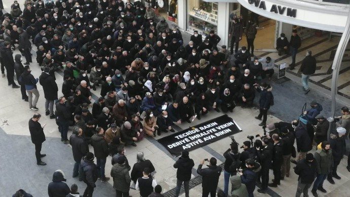 برگزاری تجمع اعتراضی 23 مین سالگرد دستگیری اوجالان در وان