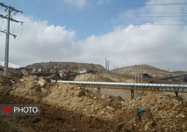 اما و اگرهای طرح توسعه معدن طلای قروه/استاندار: بررسی می شود