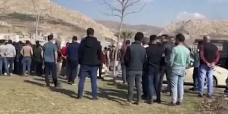 تظاهرات در شهر دهوک اقلیم کردستان در اعتراض بە افزایش نرخ بنزین