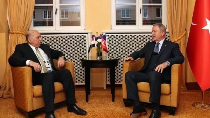 Iraqi FM stresses on Iraq’s sovereignty in meeting with Turkish defemse minister