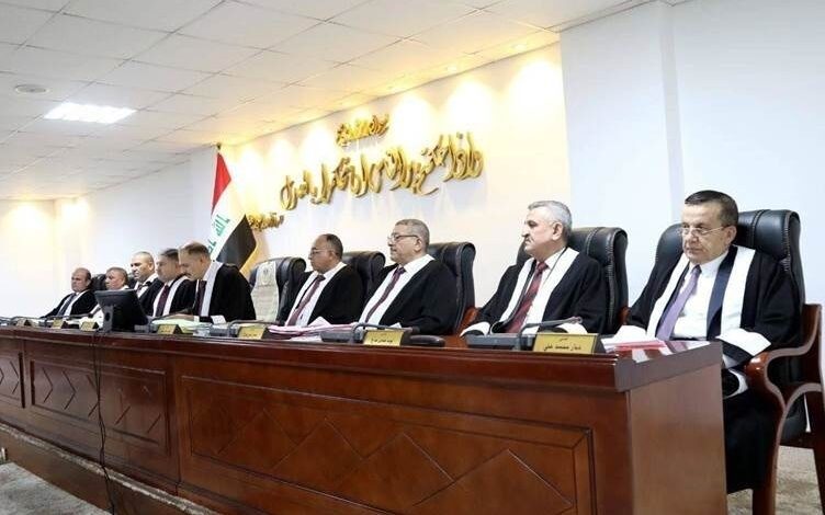 وەزیرى دارایی و سەرۆکی بانکى ناوەندیی عێراق بانگهێشتى دادگەى فیدراڵی کران