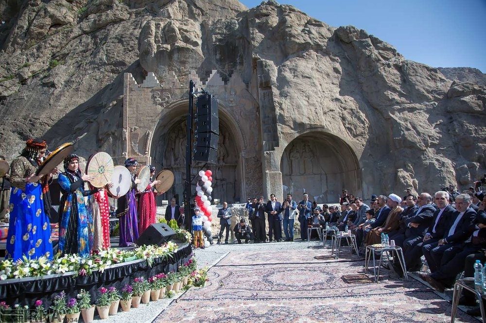 زیبایی های تاريخی و فرهنگی  كرمانشاه را در نوروز ۱۴۰۱ معرفی کنید