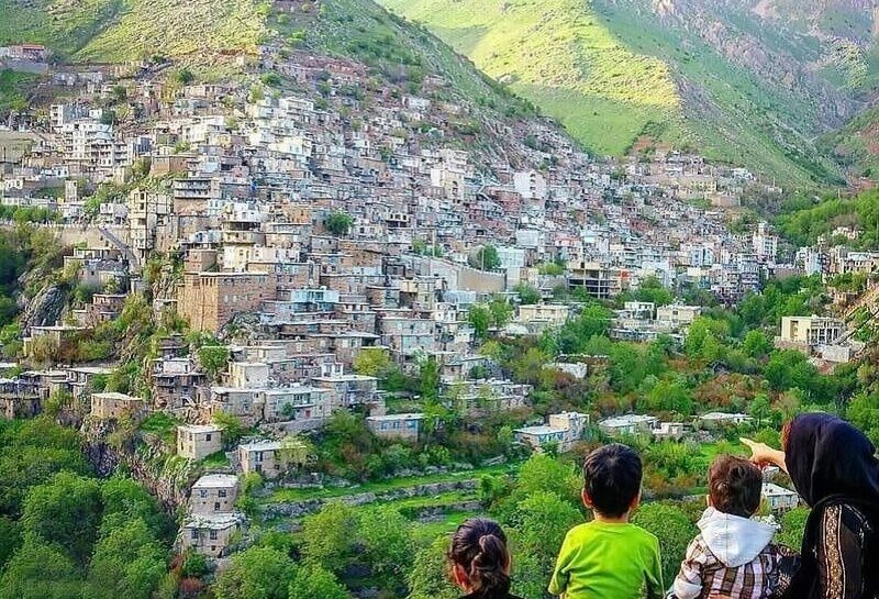 قالیباف، سالگرد بمباران شیمیایی نودشه کرمانشاه را گرامی داشت
