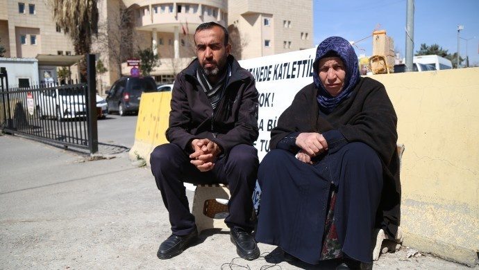 امینه شن یاشار: اردوغان چگونه سر راحت بر بالین می گذارد؟