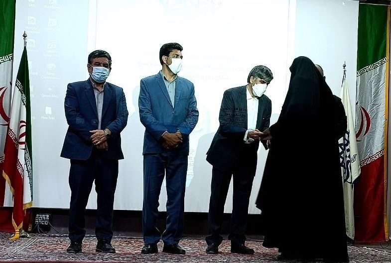 برگزاری آیین هنر انقلاب در آیینه رسانه و تجلیل از اهالی رسانه ایلام