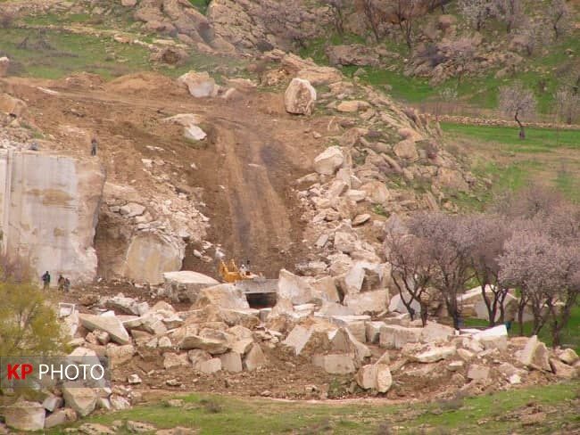 زخم کاریِ پینه بسته معادن بر تن محروم آذربایجان غربی!