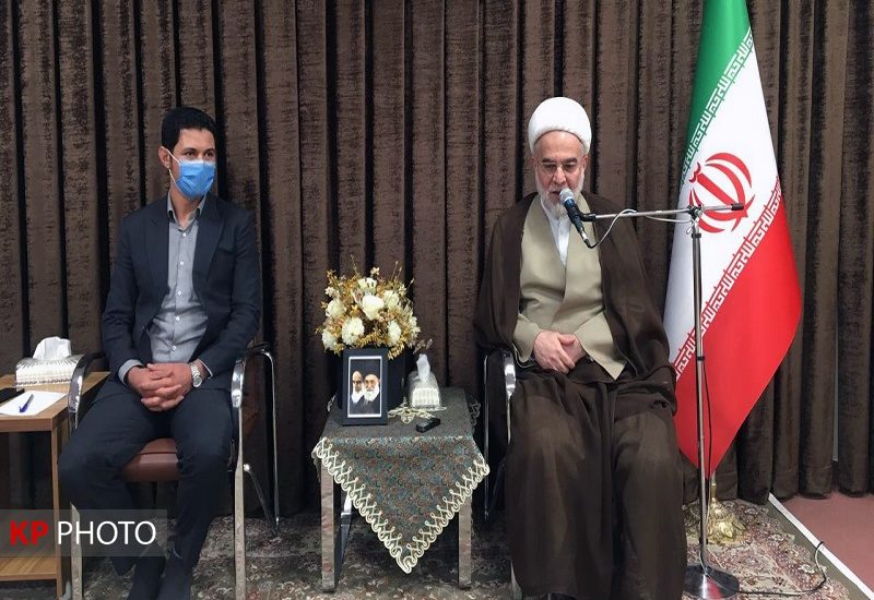 رفع مشکلات اشتغال و بیکاری جوانان با ارائه آموزش های فنی و حرفه ای